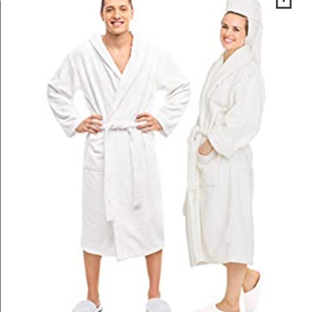 NWOT Robe